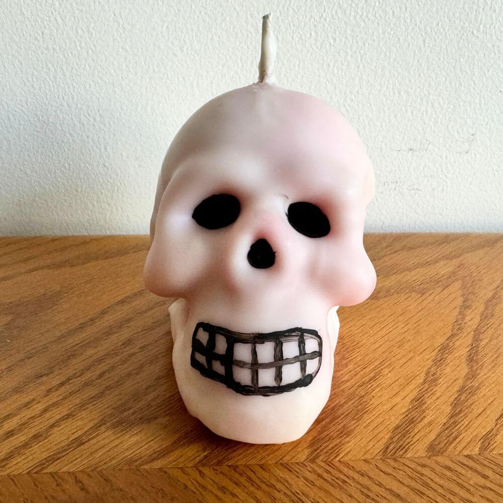 Bleeding Candles - Skull